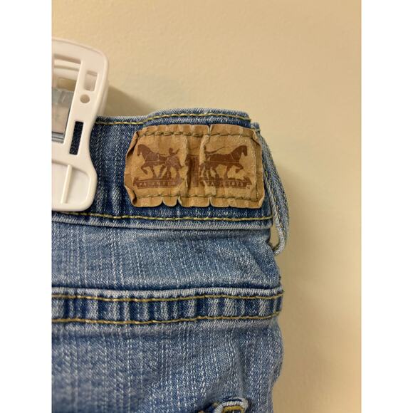 Levi’s Perfectly Slimming Straight Leg Jeans Size 16 Light Wash Stretch Denim - Picture 3 of 7